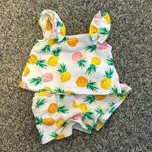 Janie and Jack pineapple print tank top and shorts, sz 18-24 months